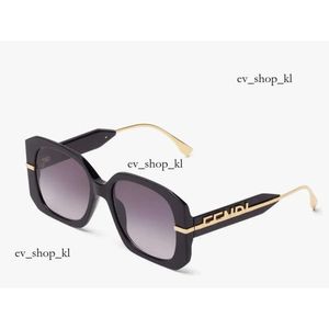 Fendibags88 Occhiali da sole 5A Eyewearfd Graphy Occhiali da vista quadrati oversize Occhiali da sole firmati scontati per donna Acetato con sacchetto per la polvere Box 469