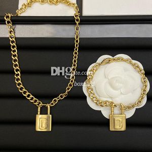 Goldene Kettenhalsketten, dicke Kettenarmbänder, Schmucksets, Designer-Gold-Matal-Halsketten im Hiphop-Stil mit Geschenkbox