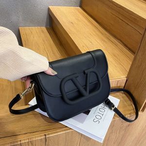 Shop design handbag wholesale retail Autumn and Winter Bag Womens 2024 New Shoulder High Quality Small