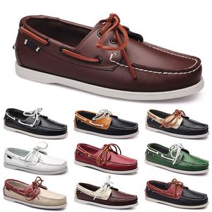 Scarpe casual da uomo Nero Tempo libero Silvers Taupe Dlives Marrone Grigio Rosso Verde Walking Low Soft Multis Pelle Sneakers da uomo Scarpe da ginnastica da esterno Scarpe da barca Traspiranti BB022