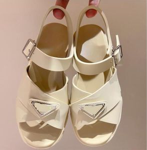 2024Women Ladies Sandals Quilted Designer Sandles Shoes Platform Flats Low Heel Wedge Diamond Buckle Sandal Slip on Ankle Strap Beach sandals