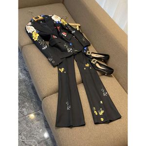 2024 Autumn Black Floral Print Two Piece Pants Set Long Sleeve Notched-Lapel Single-Button Blazer Blazers Flare Byxor Byxor Set Set O3G302692 Plus Size