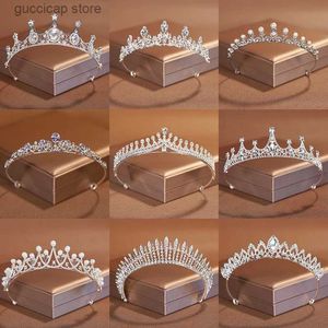 Tiaras Itacazzo Bride ترتدي Crown Classic Tiras مناسبة لحفلات الزفاف النسائية وحفلات عيد ميلاد الفتيات Y240319