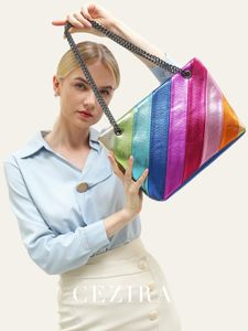 Cezira Metallic PU skórzane torba na ramię Kobiet Kolorowe tęczowe paski Patchwork Tote Duża pojemność łańcuchowa torebki nadwozia 240314