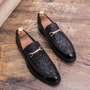 Skor oxfords mode elegantes loafers män exklusiv brittisk stil klänning hissskor mens slip på läder casual läderskor