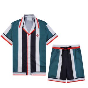 メンズビーチのデザイナートラックスーツ夏のスーツ2024ファッションTシャツの海辺のホリデーシャツショーツセットマンS 2024豪華なセット衣装スポーツウェア＃12