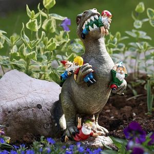 Dinosauro da giardino che mangia statue di gnomo all'aperto divertenti figurine in resina scultura decorazione per giardino patio prato cortile ornamento decorazione 1pz 240329