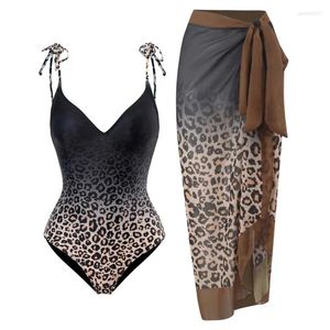 Damen-Bademode, einteiliger Damen-Badeanzug mit allmählichem Leoparden-V-Ausschnitt und langem Sarong-Strandrock, Überzügen und Bauchkontrolle