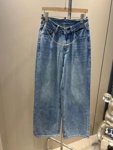 Decorazione con catena in denim sul davanti a forma di V per jeans da donna lavati invecchiati