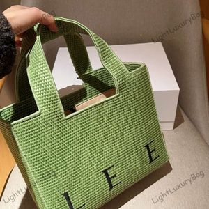 Shoulder Bag Fashion Design Embroidery Crossbody Bag High Quality Straw Woven Shoulder Bag Women's Tote Bag Daily Casual Mobile Phone Bag