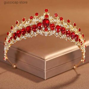 Tiaras Itacazzo Bridal Headwear Red-Colour Romantic Style The Tarcition Ladies Wedding Crown Y240319
