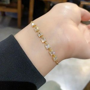 Charm-Armbänder, leichtes Luxus-Zirkon, rechteckig, verstellbares Kettenarmband für Frauen, exquisiter, modischer, einfacher Schmuck