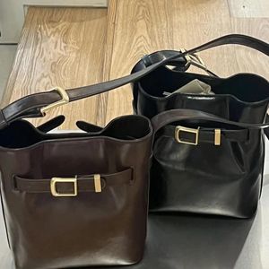 Totes Fashion Luxury Leather Bucket Bags Korea Utsökt England Style Retro Multifunktion axelväska hög kvalitet underarm