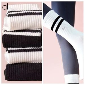 AL-115 Kvinnor Pilates Non-Slip Yoga Socks Women's inomhus fitnessdans Middle Tube Yoga Socks Sports Fitness