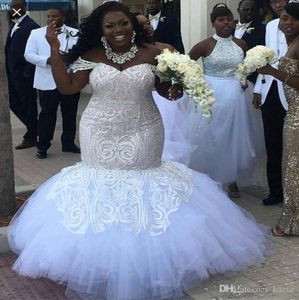 Plus Size Mermaid Wedding Dresses 2019 Modest Off Shoulder African Lace Applique Bridal Gowns Pärlade full längd Beach Garden Wedd3142745