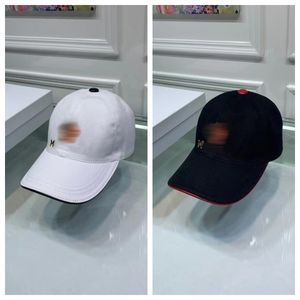 2024 Caps Aaaquality Klasyczne luksusowe hafty nylonowe kapelusz męski projektanci baseballowej czapki dopasowane czapki czapki boczny Trójkąt Casquette Prezent A1