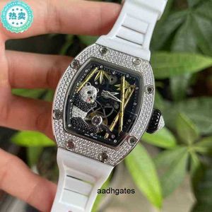 기계식 남성 사업 Richa Automatic Mill Watch 패션 트렌드 전체 다이아몬드 국립 보물 팬더가 빛나는 노출