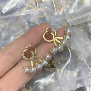 Tasarımcı Klasik Mektup Küpeler G Studs Pullar Retro 14K Altın Küpe Kadınlar Çift Düğün G Partisi Doğum Günü Hediye Takı Kadın 676