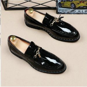 Shoes New oxford Black white italian tassel business Wedding men leather formal dress flats designer Moccasins Loafers shoes LH61