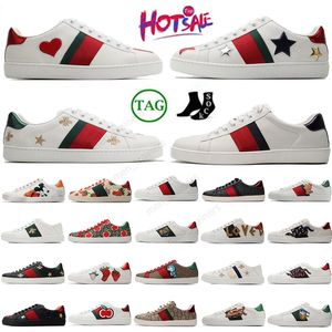 Moda Yürüyüş Lüks Tasarımcı Ayakkabı Erkek Kadınlar İtalya Arı Arı Arı Arı Beyaz Daireler Deri Zapato Yeşil Kırmızı Çizgili İşlemeli Çiftler Eğitmenler Sneakers