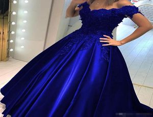 Royal Blue Ball Bown Cheap Prom Dresses V Neck Off the Shoulder Lace 3D Flowers Pärled Corset Back Satin Evening Formal Dresses Go6486824