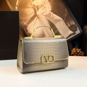 Shop design handbag wholesale retail 2024 New High End Leather Handheld Bag with Quality and Shoulder Popular for Women This