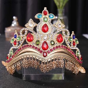 Tiaras Retro Hair Jewelry Wedding Crown Bridal Headwear Womens Baroque Crystal Rhinestone Tiaras Crown Wedding Hair Accessories Y240319