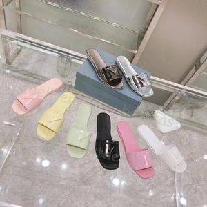 Label Triangle Slippers Top Rubber Bottom Designer Ladies Shoes Versatile Fashion Lazy Square Toe Flat Sandals