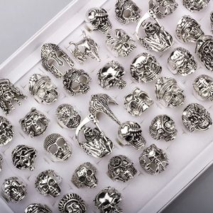 40 Pcs/Lot Gothic Punk Big Skull Rings for Women Men Skullies Biker Vintage Antique Silvery Charm Jewelry Accessories Wholesale 240313