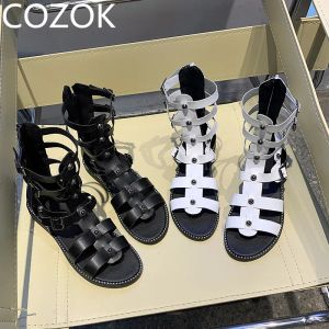 Sandaler Sandaler Kvinna Summer 2023 Round Toe Open Toe Back dragkedja Plattform Luxur Designer Black Elegant Woman Shoes With Low Heels Traf