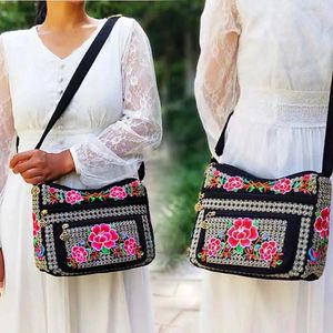 Shoulder Bags Women Bag Travel Pouch Vintage Floral Embroidered Crossbody Zip Mobile Phone Multi Layer