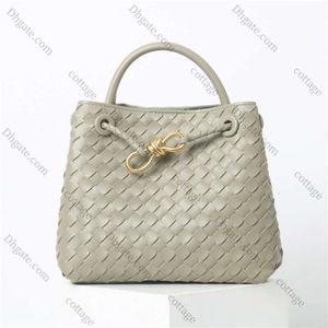 2024 Cowhide Spring/Summer Metal Rope Rope Bugacz ręczny tkanina