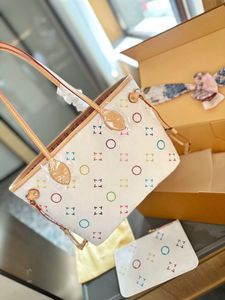 24SS Women's Luxury Designer Färgglada blommiga läderhandväska Kvinnshandväska axelväska shoppingväska med dragkedja mynt handväska klassisk hållbar 28 cm