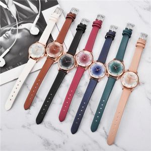 Armbandsur Stylish Women Timepiece Geometric Print Quartz Watch With Rhinestone Decor Justerbar silikonrem för hög noggrannhet Lady