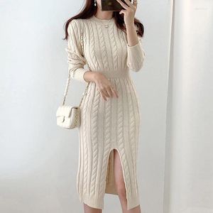 Casual klänningar tröja klänning kvinnor solid höstkläder tjock vinter 2024 elegant koreansk kvinna stickad vintage varm vestido femme