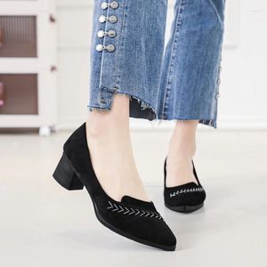 أحذية 565 Walking Women Shoe 4cm Fiess Light Loafer Loafer Summer Sports Outdoor Flats أحذية رياضية قابلة للتنفس 35-40 سوداء 46128