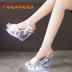 Kleidschuhe LED leuchtende Plattform High Heels Transparent Light-Up Walk Show Modelle Sandalen 10,5 cm Kristall Wedges Heel Nachtclub Frauen H240325