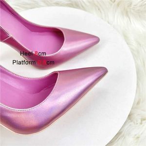 Klänningskor Ny illusorisk rosa färg Princess High Heels Fashion Pointed Women Party Pumps 12 cm tunn häle Grunt mun singel mattej2k7 H240321