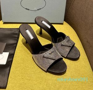 2024 sandálias de verão sapatos stiletto sandália feminina slide slippe