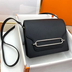 10A Mirror Quality Designer designer handmade women's bags beeswax line shoulder crossbody Bag pig nose solid color classic fashion origina