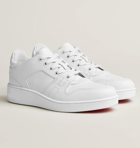 Mäns lyxiga sommarvandringslöpare sportskor gummi nappa läder korn läder sneakers daglig komfort coman mans vit skate sko gå rabatt skor låda