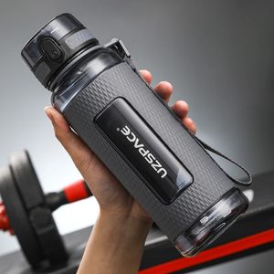 Uzspace Sports Water Bottles Gym Thiprooflabroof Portable Shaker Outdoor Travel Kettle Blastic Drink Bottle BPA Free 240314