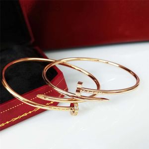 Desginer Catier Bransoletka Carier Bransoletka Kajia High Edition Bransoletka paznokciowa Precyzja Precyzja Grube Wyklejone 18K Rose Gold Pełne wiertło Inkrustowany Diamentowy Brace