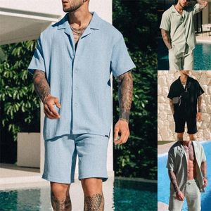 メンズトラックスーツ2024 2ピースセット半袖ラペルボタンシャツとショートパンツビーチスーツ男性夏の服のストリートウェアトラックスーツ