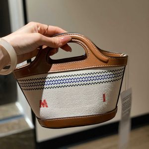 handle luxury weave Straw Raffias Bags Womens designer Shoulder basket Beach bag Crossbody travel tote handbag clutch bag 240315