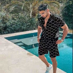 Tute da uomo Set hawaiani da uomo Stampa Estate Harajuku Camicia a maniche corte con bottoni Pantaloncini da spiaggia Streetwear Abito da uomo casual Set di due pezzi di alta qualità