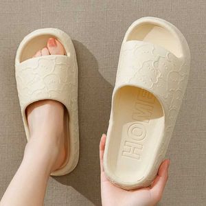 Slippers Couple Summer Beach Slides Women Cartoon Bear Flip Flops Men Thick Sole Indoor Bathroom Anti-Slip Sandals Ladies Shoes010 H240322