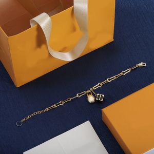 19 Styles Elegant Women Girl Trendy Luxury Brand Designer Charm Bracelet Gold Plated Bracelets Diamond Flower Letter Link Chain Bracelet Classic Fashion Jewelry