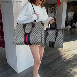 Loja de fábrica 50% de desconto vende bolsas femininas de designer bolsa de grande capacidade nova bolsa de ombro portátil para viajar