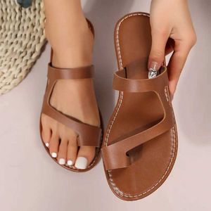 Slippers Womens 2023 Summer New Fashion Flate Comfort Wear Outer Shoes للنساء الصلبة مفتوحة Zapatos de Jer02 H240322